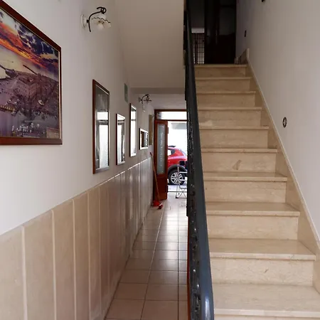 Sikania *